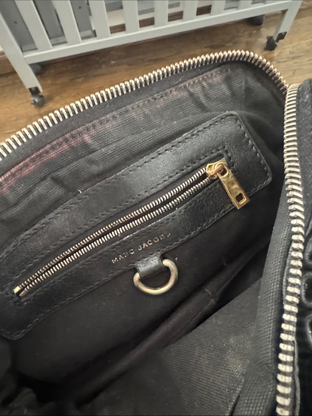 Marc Jacobs Black Quilted Leather Shoulder Bag with Gold Hardware - Picture 4 of 6